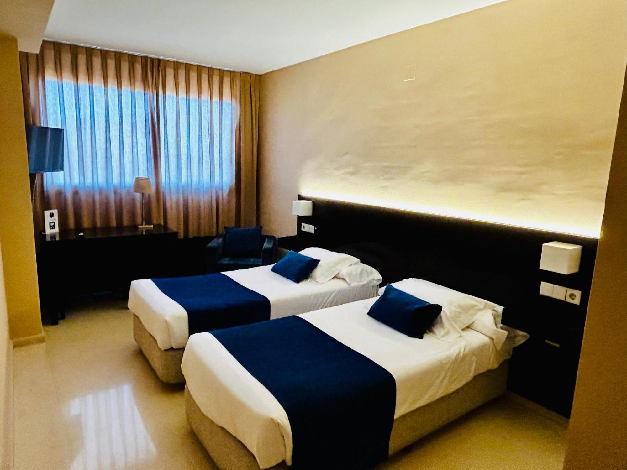 Hotel Ignacio - Palomargroup Chiva Eksteriør bilde